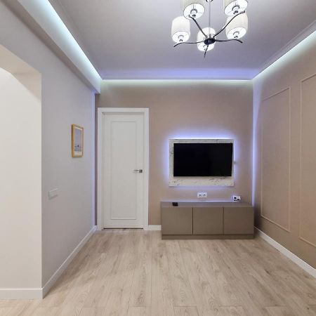 Botanica, 1 Bedroom Apartment With Living Chisinau Exterior foto